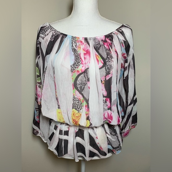 Amour Couture Tops - Amour Couture Women Boho Animal Print Blouse Top Size Small